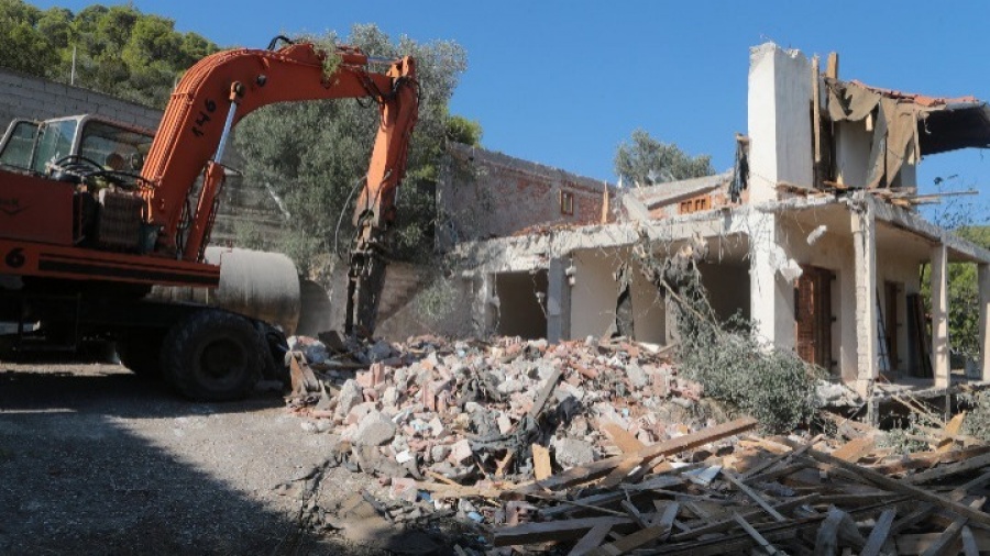 Σύσκεψη στο ΥΠΕΝ για προγραμματισμό των διαδικασιών κατεδάφισης αυθαιρέτων