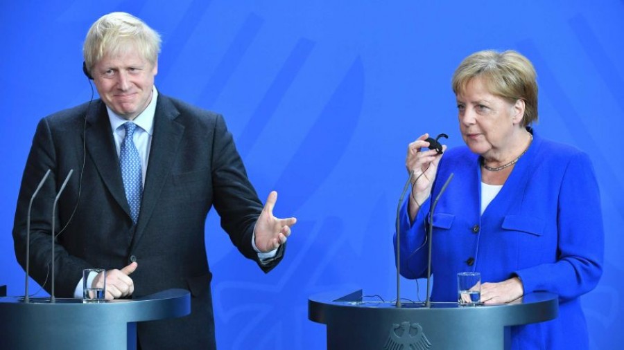 Johnson σε Merkel: Η Βρετανία προετοιμάζεται και για «ναυάγιο» στις εμπορικές συνομιλίες με την ΕΕ