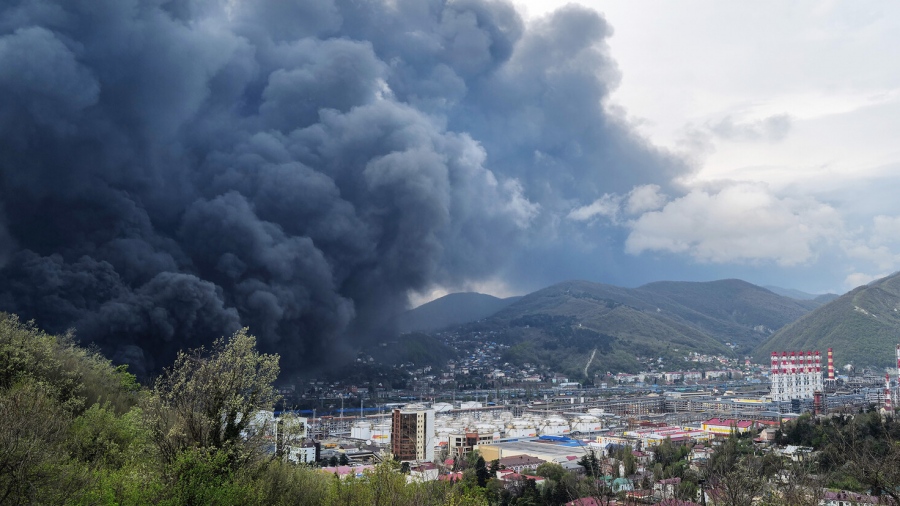 Κράτος τρομοκράτης η Ουκρανία - Επιτέθηκε με drones στο διυλιστήριο του Tuapse - Οργή στη Ρωσία