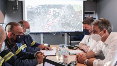 Στο Συντονιστικό της Πυροσβεστικής στο Χαλάνδρι μεταβαίνει ο Μητσοτάκης