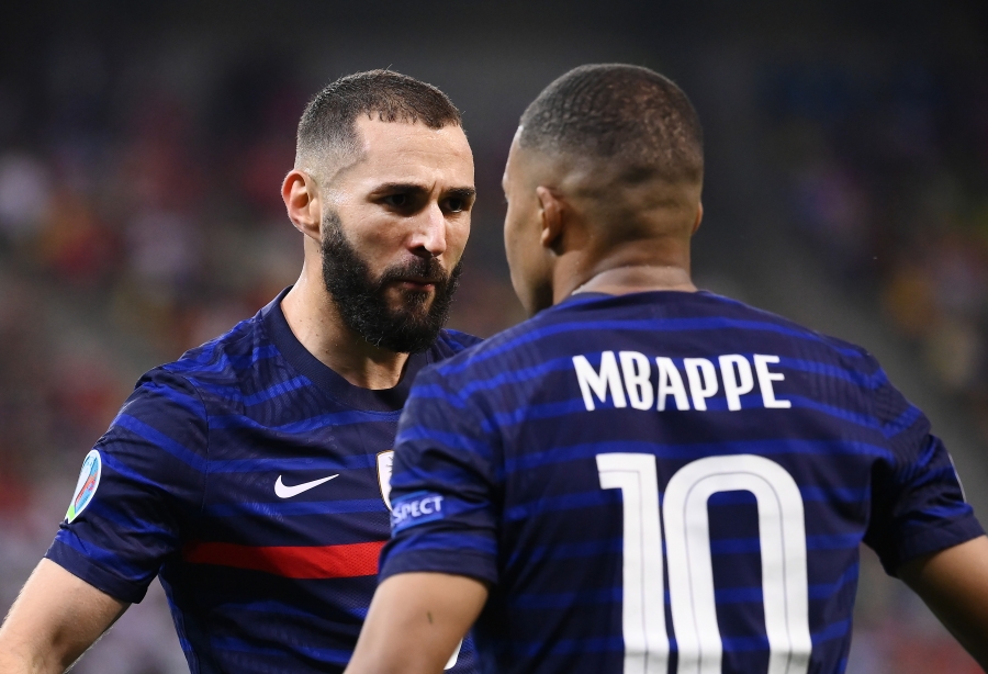 Γαλλία – Ελβετία 2-1: Απίστευτος Μπενζεμά βάζει μπροστά τους Γάλλους μέσα σε 2’! (video)