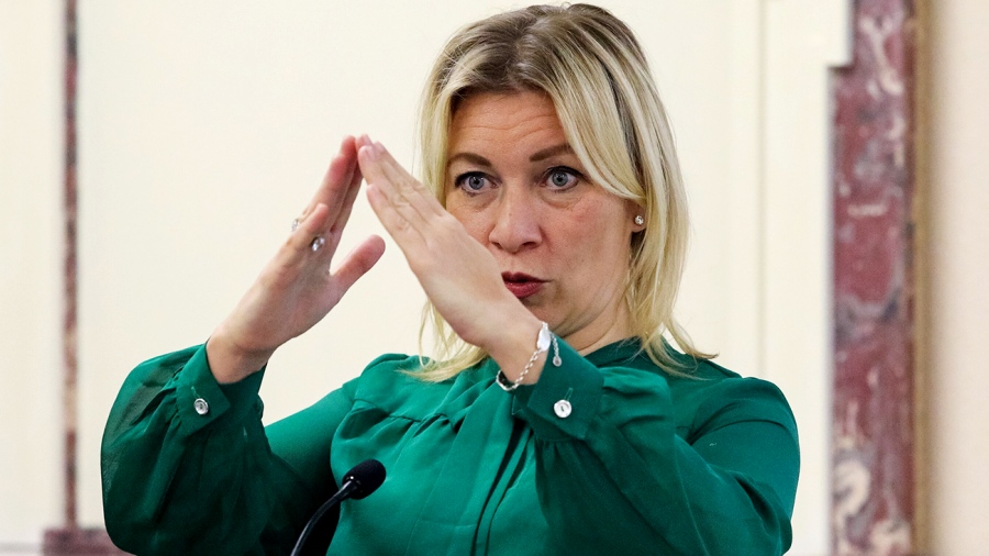 Η Zakharova διασύρει την Κομισιόν: «Οι Ευρωπαίοι κόβουν πτήσεις και μετακινήσεις για να γλιτώσουν κάυσιμα; Οποία πρόοδος»