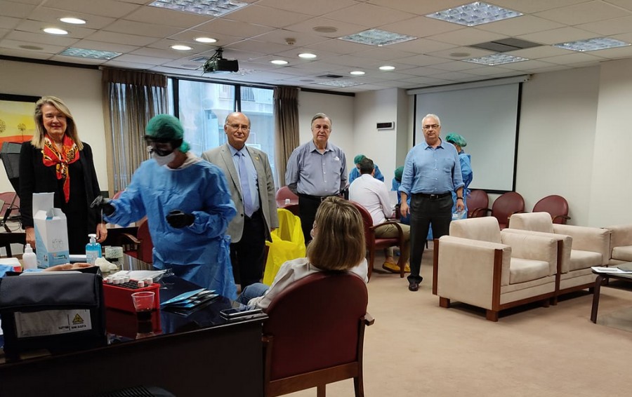 Διαγνωστικά τεστ για κορωνοϊό στο προσωπικό του ΙΣΑ – Πατούλης: Οι ΚΟΕΣ συνεχίζουν τους δειγματοληπτικούς ελέγχους