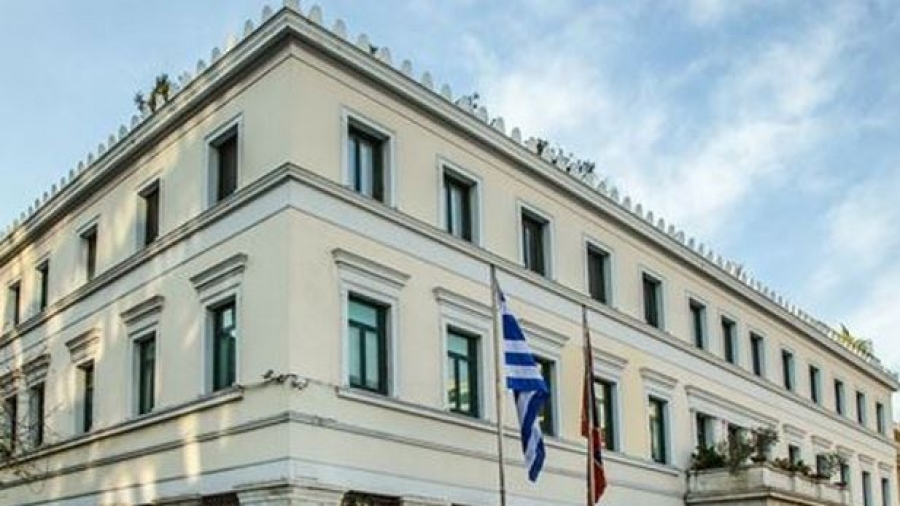 Δήμος Αθηναίων προς κόμματα ενόψει εκλογών: Αυστηρή τήρηση του νόμου για την προβολή με αφίσες και φυλλάδια