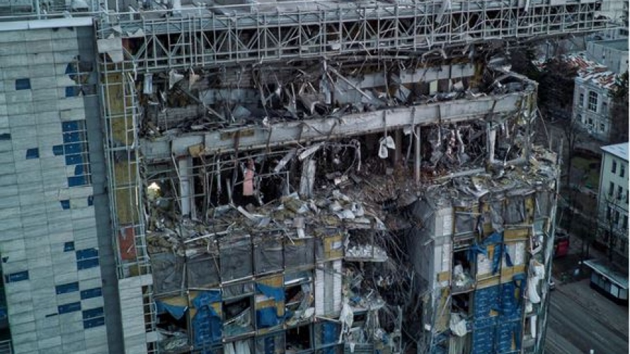 Χάος από εκρήξεις σε Κίεβο και Kharkiv – Χτυπήθηκαν με drones και πυραύλους