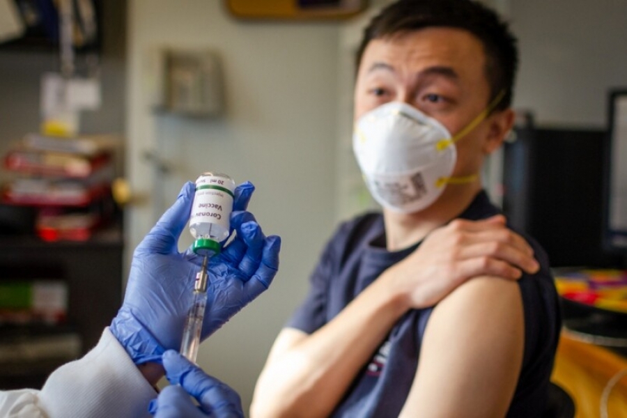 Κίνα: Εμβολιάστηκε έναντι του Covid το 85% του πληθυσμού – Χορηγήθηκαν σχεδόν 3 δισεκ. εμβόλια