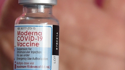Moderna: Τον Μάρτιο του 2022 το εμβόλιο για την Omicron και το συνδυαστικό εμβόλιο covid και γρίπης τέλη 2023
