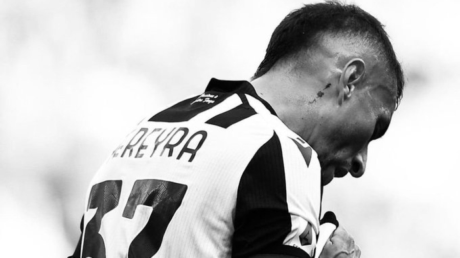 «Μόνο μία φορά»: Ο τρόπος ζωής του Ρομπέρτο Περέιρα, διαμορφώθηκε από φτωχογειτονιές και ένα αεροπορικό δυστύχημα