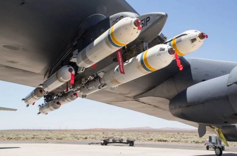 Τρόμος στον πλανήτη:  Η Ουκρανία ζήτησε από τις ΗΠΑ τις απαγορευμένες και φονικές βόμβες διασποράς – Οργή στη Ρωσία