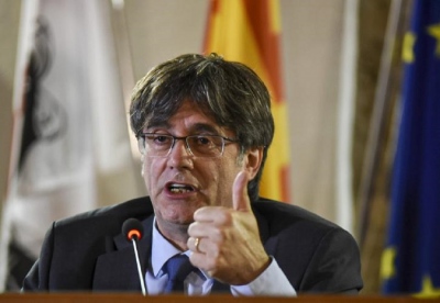 Καταλονία: Δεν το βάζει κάτω ο Puigdemont και δηλώνει υποψήφιος για να ηγηθεί κυβέρνησης μειοψηφίας