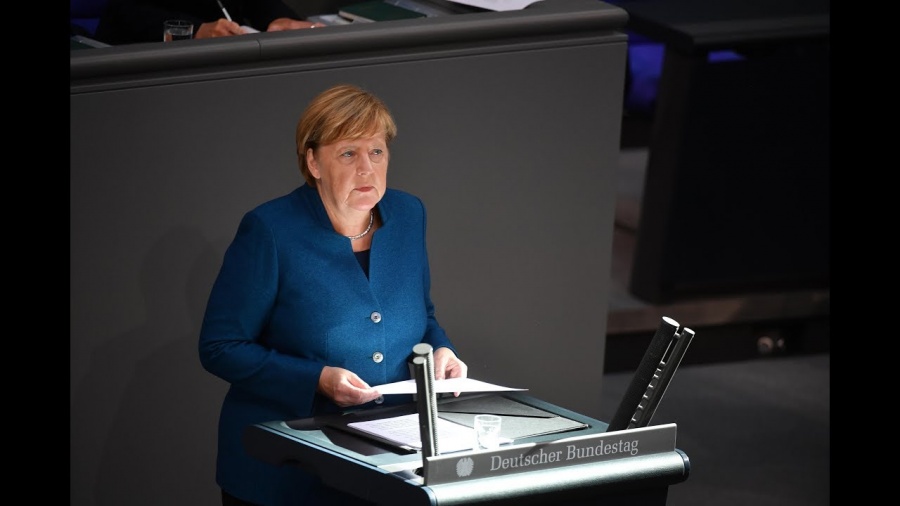Merkel: Πρέπει να δώσουμε έναν εύλογο χρόνο στη Μ. Βρετανία για το Brexit