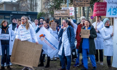 Γερμανία: Τέλειωσαν οι απεργίες στους σιδηρόδρομους - Αρχίζουν το προσωπικό εδάφους της Lufthansa και οι ιδιώτες γιατροί