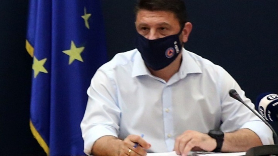 Χαρδαλιάς για επιθέσεις στις επιχειρήσεις της συζύγου του: Δεν φοβόμαστε, η δημοκρατία δεν τρομοκρατείται