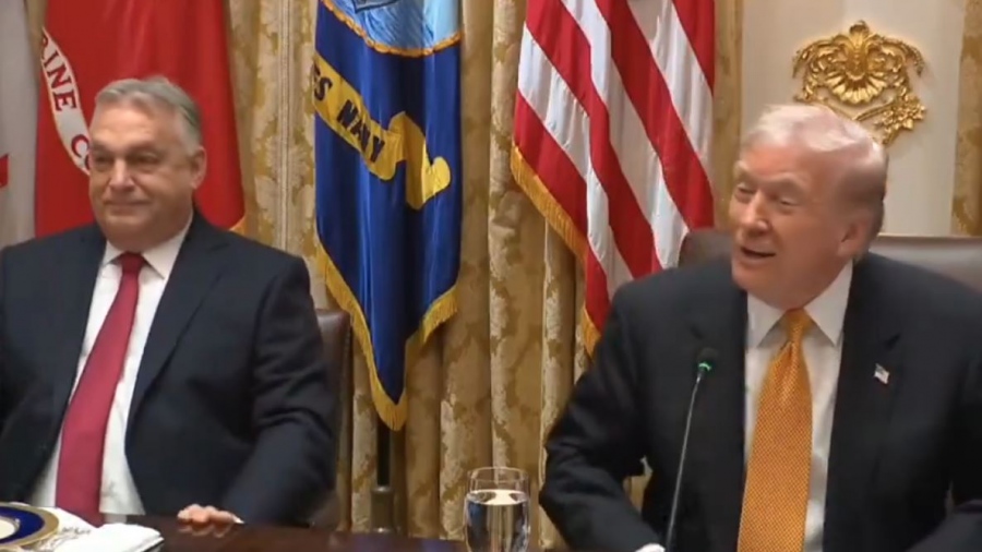 Απίστευτος διάλογος στον Λευκό Οίκο - Το «θαύμα» που χρειάζονται οι Ουκρανοί για να νικήσουν και το... ειρωνικό γέλιο του Trump (vid)