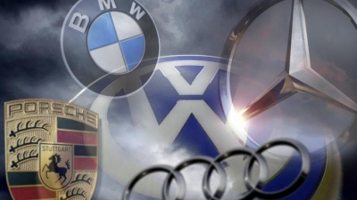 Γερμανική ταπείνωση και ζουρλομανδύας: Πώς η αυτοκινητοβιομηχανία της έφτασε στο χείλος της αβύσσου - Η τριπλή καταιγίδα