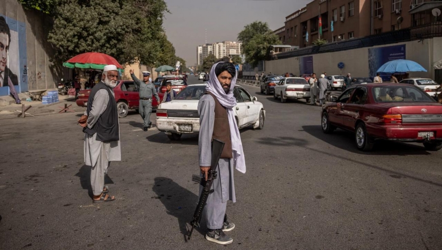 Στυγνοί δολοφόνοι οι Taliban σκότωσαν δύο γυναίκες επειδή δεν κάλυπταν το πρόσωπο τους και τραυμάτισαν 12