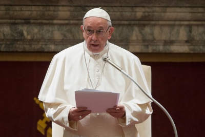 Πάπας Φραγκίσκος: Να σκεφτούν το πραγματικό νόημα της ζωής αυτοί που έχουν γίνει άπληστοι και αδηφάγοι