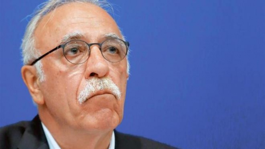 «Έκπληκτος» και «οργισμένος» ο Βίτσας με τον δήμαρχο Μεσολογγίου που αρνείται να δεχθεί πρόσφυγες