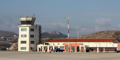Αδιανόητο - Κλειστό για 24 ώρες το αεροδρόμιο Σύρου λόγω εξάντλησης του μοναδικού υπαλλήλου