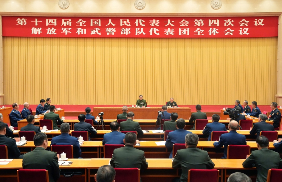 Προειδοποίηση Xi μετά τις εκκαθαρίσεις: Προδότες και διεφθαρμένοι δεν έχουν θέση στον στρατό της Κίνας – Όρκος πίστης στο ΚΚΚ