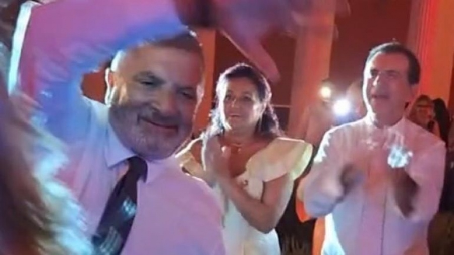 Τα μακροβούτια του Μηταράκη πείραξαν... το ζεϊμπέκικο όμως του Πατούλη με τη Στανίση;