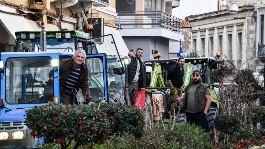Ο κύβος ερρίφθη - Τα τρακτέρ της οργής ετοιμάζουν την κάθοδό τους στην Αθήνα κόντρα στο «όχι» Χρυσοχοΐδη