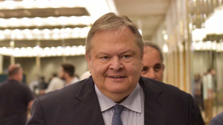 Παρέμβαση Βενιζέλου με επιστολή στο ΕΚΠΑ: Να ανακληθεί ο τίτλος του επίτιμου διδάκτορα στον Putin