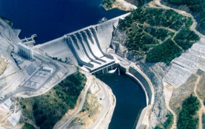 Προβληματίζει την ενεργειακή αγορά η προοπτική πώλησης υδροηλεκτρικών μονάδων – Τι φοβούνται οι εγχώριοι 