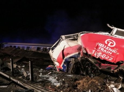 Το συγκλονιστικό video από την εθνική τραγωδία στα Τέμπη - Κόβει την ανάσα η στιγμή της φονικής έκρηξης