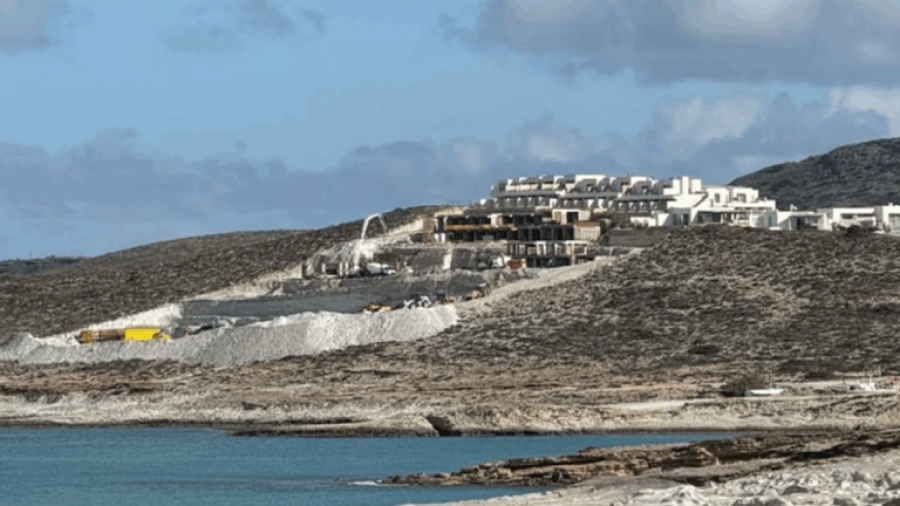 ΣτΕ: Μπλόκο στην επέκταση του ξενοδοχείου White Coast στη Μήλο, μετά τις αντιδράσεις