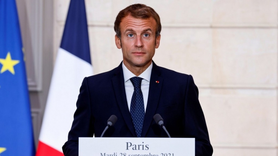Νεαρός πλαστογράφησε το υγειονομικό διαβατήριο του Macron – Ποια είναι η ποινή του
