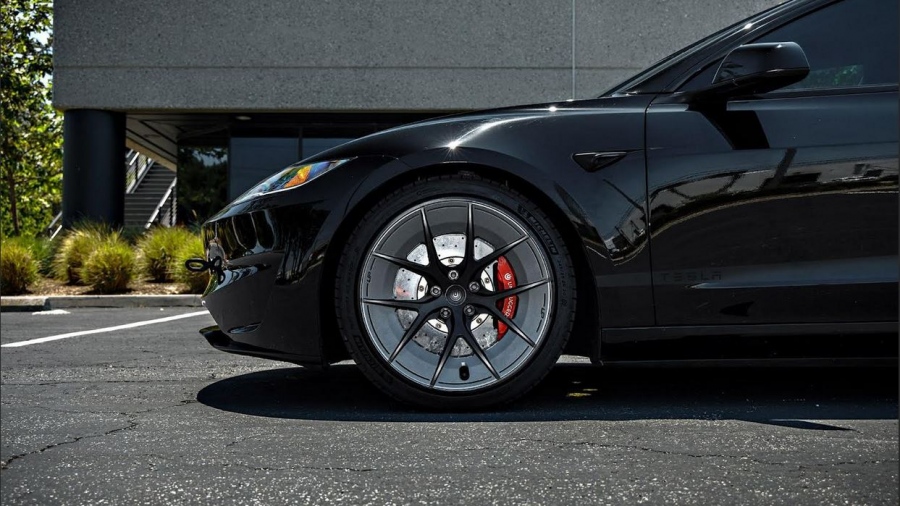 Μία ζάντα που δεν φοβάται ούτε τα πεζοδρόμια