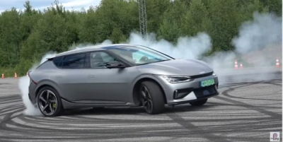 To Kia EV6 GT τα ρίχνει στα περισσότερα supercars