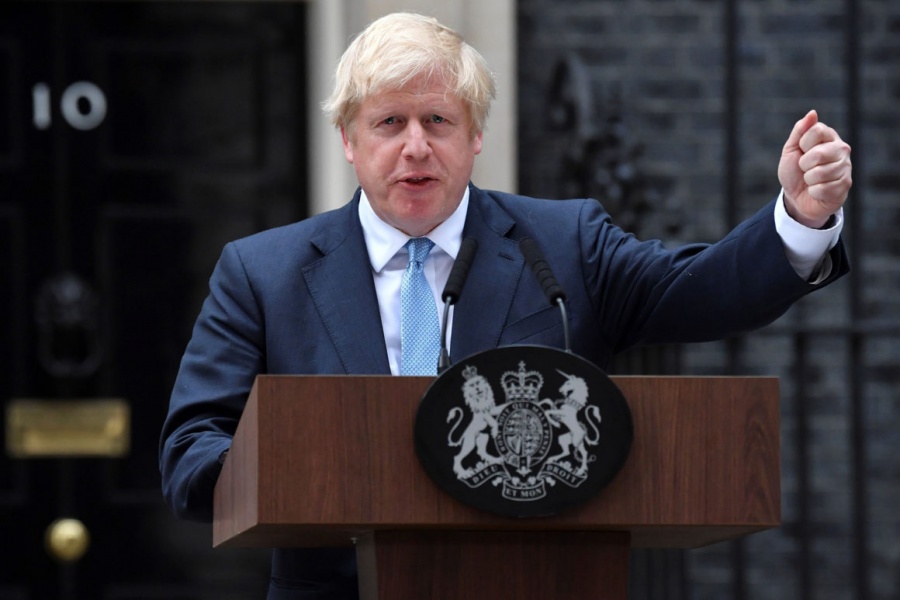 Βρετανικός Τύπος για την εισαγωγή Johnson στην εντατική – Δεν έχει διασωληνωθεί