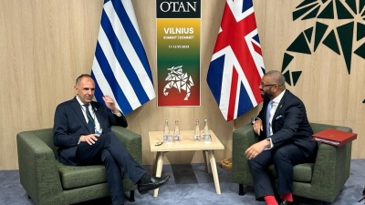 Σύνοδος ΝΑΤΟ: Συνάντηση του Γιώργου Γεραπετρίτη με τον Βρετανό Υπ.Εξ. James Cleverly