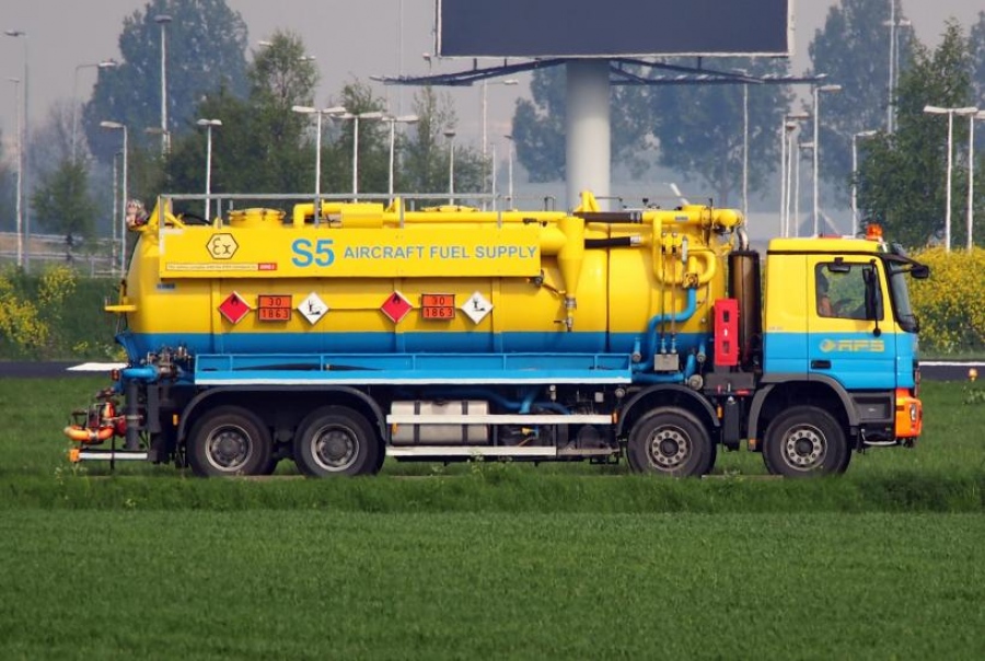 Στην Ασία, αναζητούν πετρέλαιο, στην Ευρώπη... καύσιμο αεροσκαφών