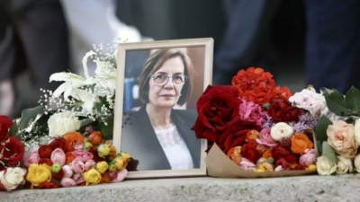 Τελέστηκε η πολιτική κηδεία της Μυρσίνης Ζορμπά
