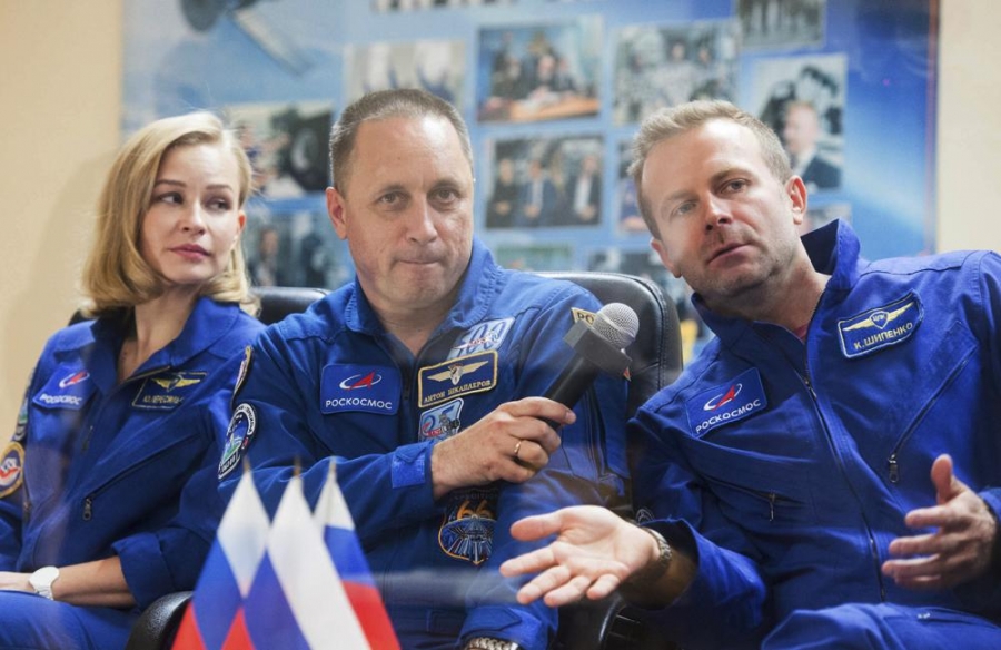Η Ρωσία γύρισε την πρώτη της ταινία στο διάστημα -  Η Yulia Peresild αφήνει δεύτερο τον Tom Cruise