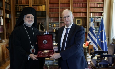 Συνάντηση Τασούλα με τον Αρχιεπίσκοπο Αμερικής Ελπιδοφόρο: Ενίσχυση των δεσμών με την Ομογένεια