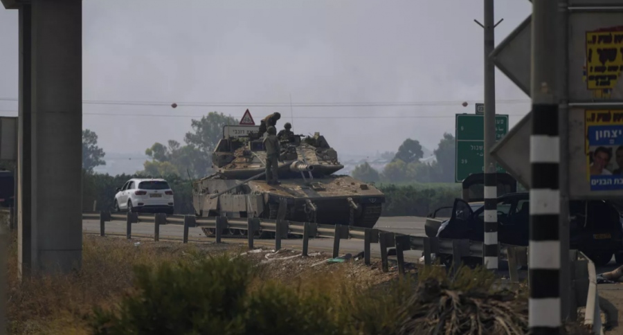 Παλαιστίνιοι: Το Ισραήλ έπληξε ορθόδοξο πολιτισμικό κέντρο και σχολείο που φιλοξενούνται 1.500 άτομα