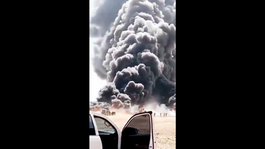 Συγκλονιστικά πλάνα - Η στιγμή που το Ιράν πυρπολεί τον αγωγό πετρελαίου Habshan - Fujairah (vid)