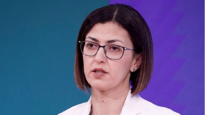 H Ειρήνη Αγαπηδάκη έστησε …γραφείο στα Δυτικά προάστια και κάνει εγκαίνια!