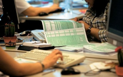 Ολλανδός επιχειρηματίας δεν μπορεί να πουλήσει οικόπεδο λόγω χρέους… 3 λεπτών στην Εφορία