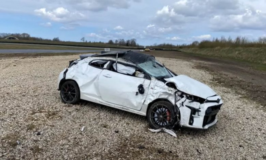 Video: Ένα Toyota GR Yaris… λιγότερο μετά από τούμπες στην πίστα