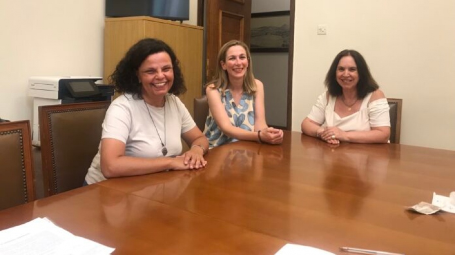 Καλλιόπη Βέττα: Συνάντηση με Πανελλήνια Ομοσπονδία Ξεναγών