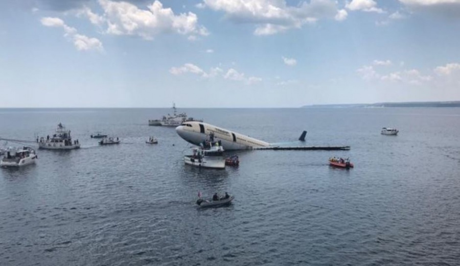 Τι κάνουν οι Τούρκοι για να προσελκύσουν τουρίστες - Έριξαν στη θάλασσα ένα Airbus A330