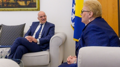 Σε Βοσνία και Ερζεγοβίνη ο Δένδιας - Στο τραπέζι οικονομία, εμπόριο και μεταφορές