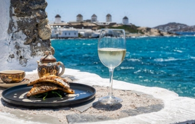 Handelsblatt για Μύκονο: Αν δεν προσέξει κανείς θα τον ξεσκίσουν αλύπητα - «Να πάτε στην Τουρκία»