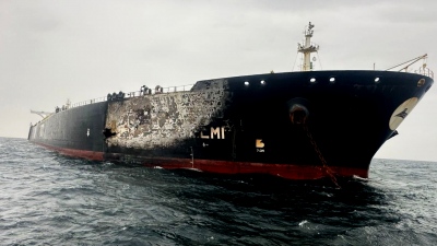 Στις φλόγες ο Περσικός Κόλπος: Το ιρανικό ναυτικό διέλυσε το τάνκερ «Aqua 1» της Qatar Energy - Επίθεση και στο «Al Salmi»