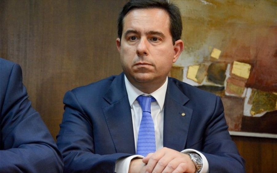 Μηταράκης (υπ.Μετανάστευσης): Μήνυμα ότι δεν είμαστε ξέφραγο αμπέλι το πλωτό φράγμα